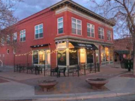 Locust Cider Fort Collins outside