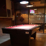Lounge Lizard Dentro
