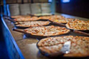 Chicago's Pizza Speedway food