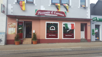 Pizzeria Il Camino outside