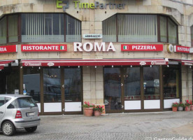 Pizzeria Roma outside