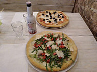 Pizza Delle Borgate food