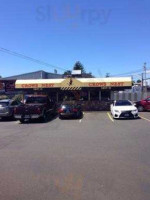 Crow's Nest Drive-in outside