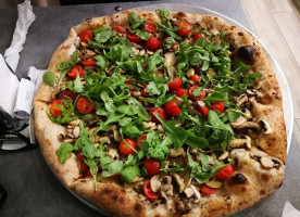 Timilia Pizza Da Strada food