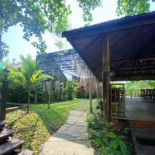 ร้าน รวงข้าว Esterno