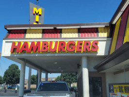 Miner's Drive-In Restaurant. outside