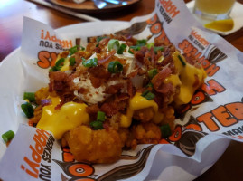 Hooters food