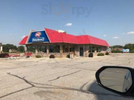 Dairy Queen outside