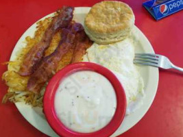 Boomarang Diner Tishomingo food