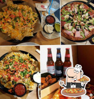 Boston Pizza food