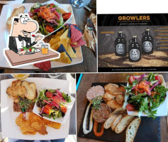 Ô Quai Des Brasseurs Microbrasserie (resto Pub Bécancour) food