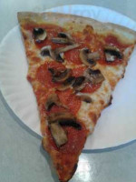 Dominick's Pizza food