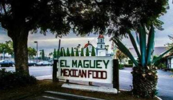 El Maguey Mexican outside