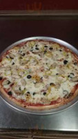 Circle Pizza Of Greentown food