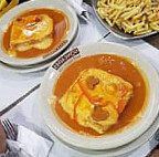 Café Gonçalves food