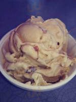 Raymond's Frozen Custard food