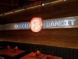 Burger Bandit inside