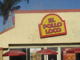 El Pollo Loco outside