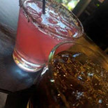 Eagle Saloon Dentro