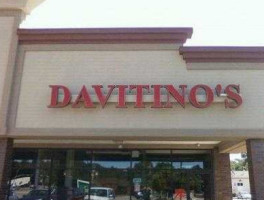 Davitino's outside