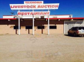 Texhoma Livestock Auction outside