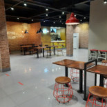 Kfc Kandy Dentro