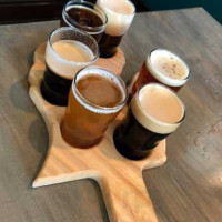 The Mitten Brewing Company food