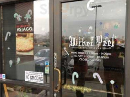 Wicked Peel Pizza Kitchen outside