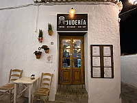 La Juderia Taberna inside