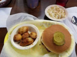 Cabin Creek Bbq Co. food