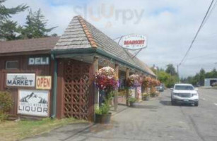 Langlois Market And Deli outside