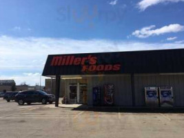 Miller's Fresh Foods outside