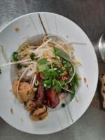 Bánh Cuốn Banh ướt Dì Gái inside