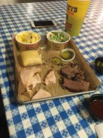 Dickey's Barbecue Pit food