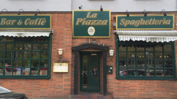 Spagetteria La Piazza outside