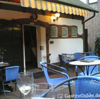 REMISE - Café, Bistro Weinbar & Biergarten food