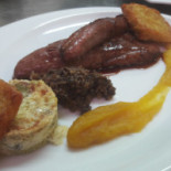 Au Garde Manger Dentro