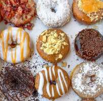 Duck Donuts Deerfield Towne Center food