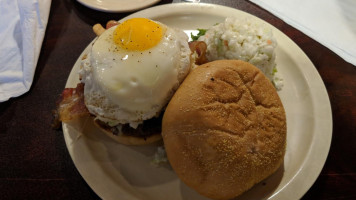 Street Meet The American Tavern food