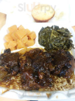 Sonya's Southern Cuisine food