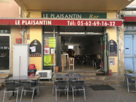 le Plaisantin inside