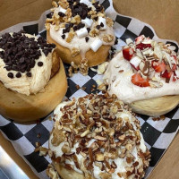 Cinnaholic food