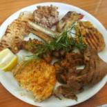 Iris Pizzeria, Nourriture