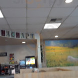 Henry's Cafe Dentro