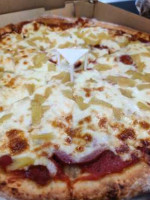 Pioneer Pizza food