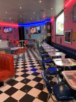 Memphis Diner inside