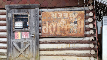 State Line Tavern/ State Line Beer Box food