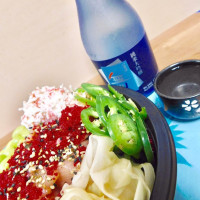 Hokee Poke Sushi food