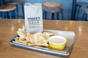 Willy's Mexicana Grill On Hammond food