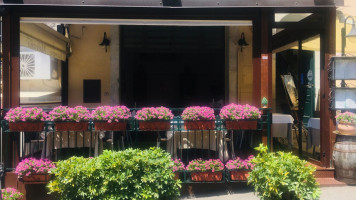 Panineria I Sapori Dell'etna inside